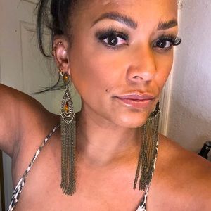 Shoulder duster earrings